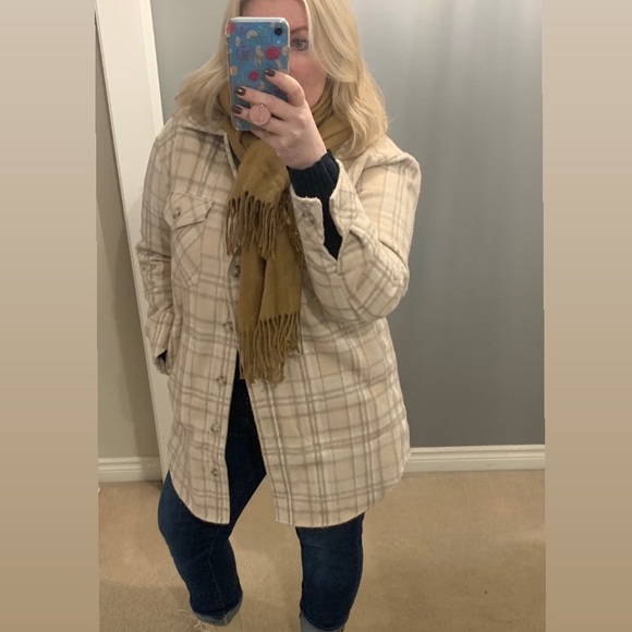 Gentle Fawn Shacket. Canadian designer. Only worn 2,3 times. - Picture 5 of 5